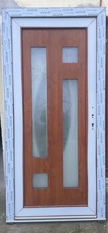 Plastove dvere zlaty dub biela