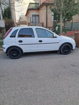 Opel corsa 2004 1.3 ctdi 51kw.