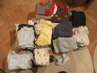 Predám alebo darujem balík oblečenia pre chlapca 62-68
