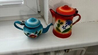 Retro smaltované kanvice / čajníky – 2 ks
