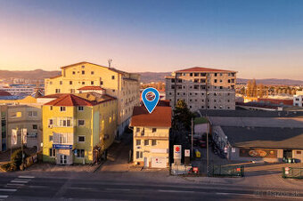 Na predaj polyfunkčný objek s luxusným rezidenčným podkrovím