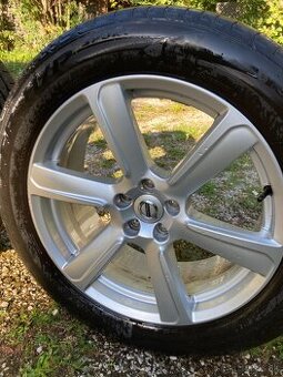 Elektróny XC90, XC60 Volvo