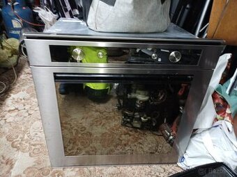 Whirlpool vstavaná rura