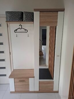 Predsieňová zostava