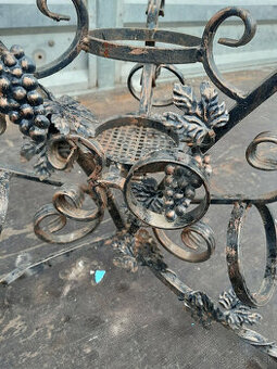 železná dekorácia