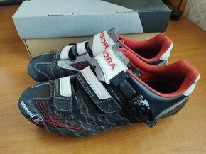 {21} Cestné tretry Diadora Speedracer Carbon (43)
