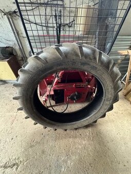 Predám kultivačne pneumatiky na traktor