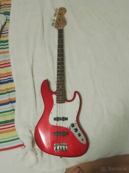 Basgitara Squier