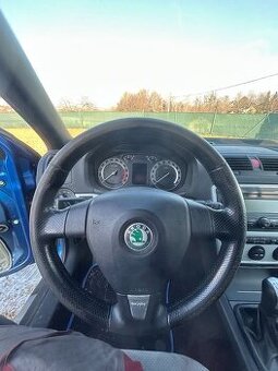 octavia 2 rs volant