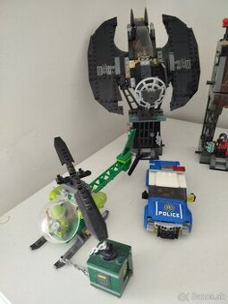 LEGO 76120 Batmanove lietadlo a Hádankárová krádež