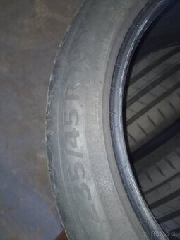 Pneumatiky r18 235 45 50e kus