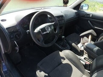 VW Golf IV
