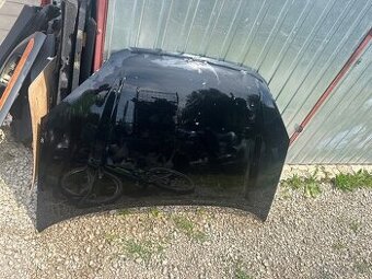 Predám kapota motora Toyota RAV 4 2001-2005 benzin
