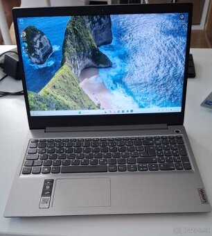 Lenovo IdeaPad 3 – 8 GB RAM, 256 GB SSD, Intel i3