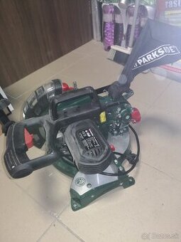 Parkside pokosová a skracovacia píla PKS 1500 B3