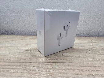 AirPods 4