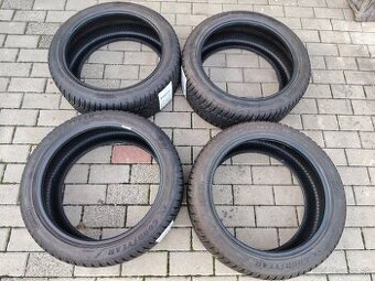 Zimná sada pneumatík Goodyear Ultragrip 225/45 R18 - 1
