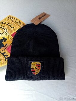 Zimná čiapka s potlačou Porsche