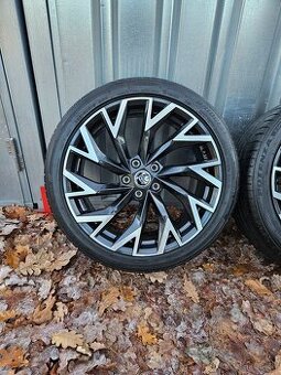 Letní alu kola Helix 19" Škoda Superb 235/40 R19