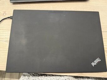 Lenovo T15 Gen 1 na predaj  1.