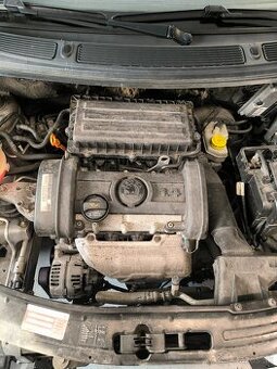 Motor 1.4 63kw 16V BXW 154tkm.