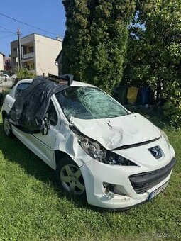 Peugeot 207 - havarované