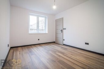EXKLUZÍVNE: Kompletne zrekonštruovaný 2- izbový byt