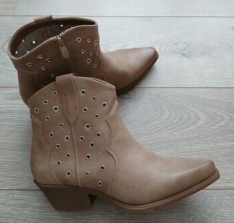 Jarne prechodne cizmy