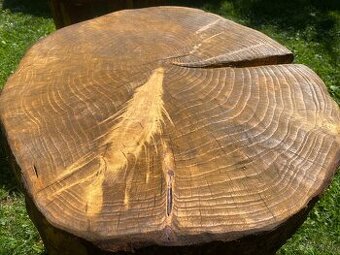 Prirodny masivny gulaty stolik HANDMADE