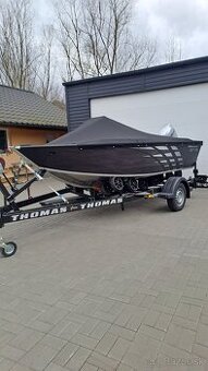 MOTOROVÝ ČLN BREMA 450 V PRO Conzol