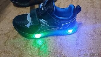 Svietiace tenisky c.33-NOVÉ