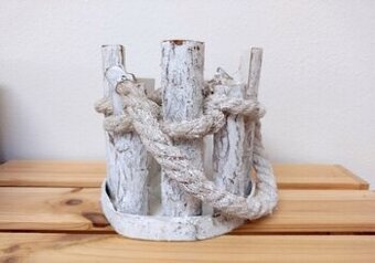 svietnik drevo so sklenenym drziakom