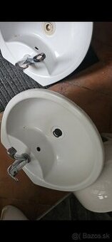 umyvadla a baterie
