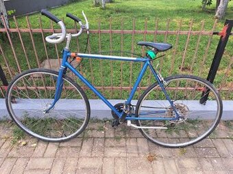 Predám cestný bicykel Favorit