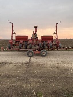 Sejačka na kukuricu