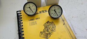 UNC060, UN 053, LOCUST 750 vákuometer - 1