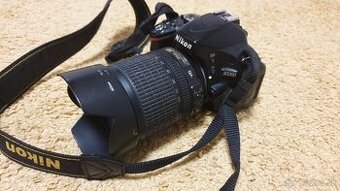 Nikon D5100 + Nikkor 18-105mm f/3,5-5,6 ED VR