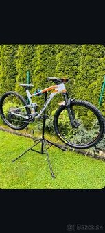 Kross Earth 2.0 XL – celoodpružený, RockShox, bezdušové kole