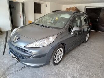 Peugeot 207sw Tmavá metalíza Nafta rv 2008