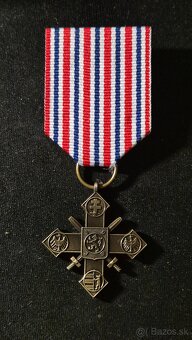 Za obranu slovenska, československý kríž
