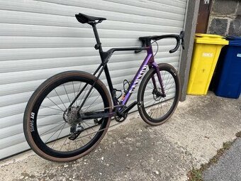 Canyon Inflite CF SL AXS