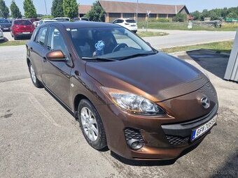 Mazda 3 1.6 benzin. 120 tis.km.