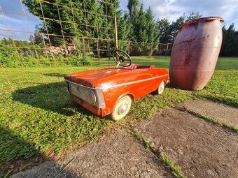 Šlapací Moskvich - 1