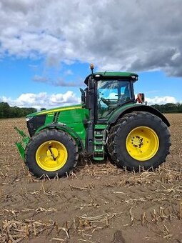 John Deere 7310R
