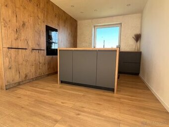 ZNÍŽENÁ CENA Moderný 4-izbový bungalov v obci Slaská