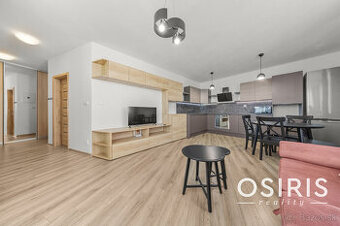 Krátkodobý prenájom, klimatizovaný 2i byt s balkónom, novost