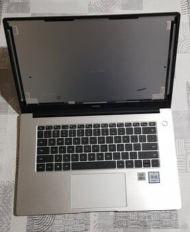 Šasi HUAWEI MATEBOOK D15