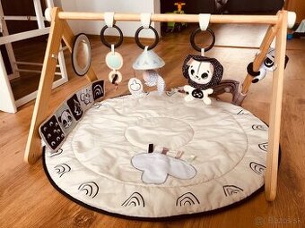 Hracia deka tiny love