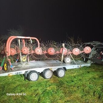 Zhrňovač sena sokoro.