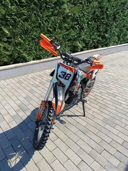 Motorka PitBike 125